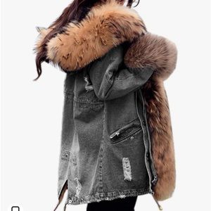 Thick warm coat with faux fur. Reversible fully faux fur inside. 3X china size